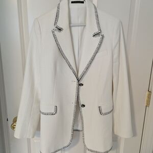 Elie Tahari White Blazer with Black Accents
